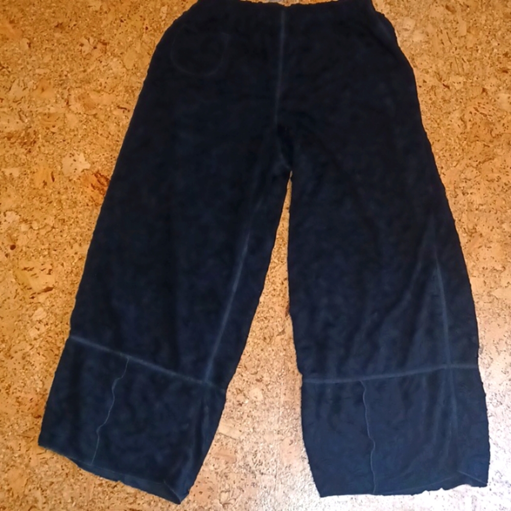 NOBLU Reversible Crop Black Pants Women's Size M NWT